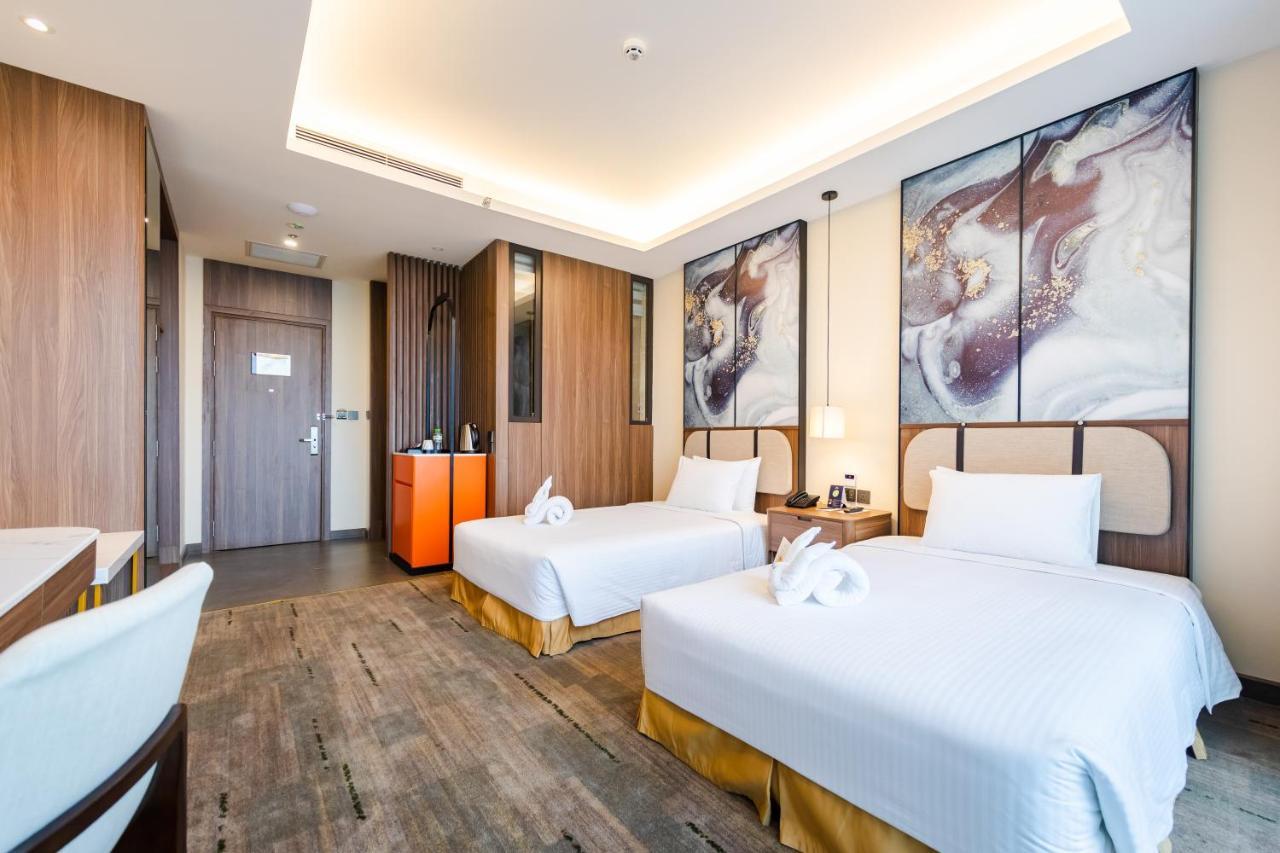 Muong Thanh Luxury Ha Long Centre Hotel ภายนอก รูปภาพ