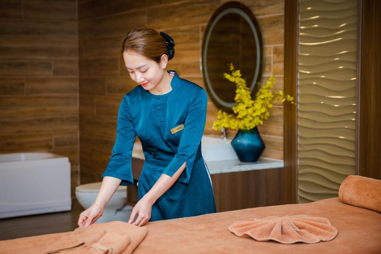 Muong Thanh Luxury Ha Long Centre Hotel ภายนอก รูปภาพ